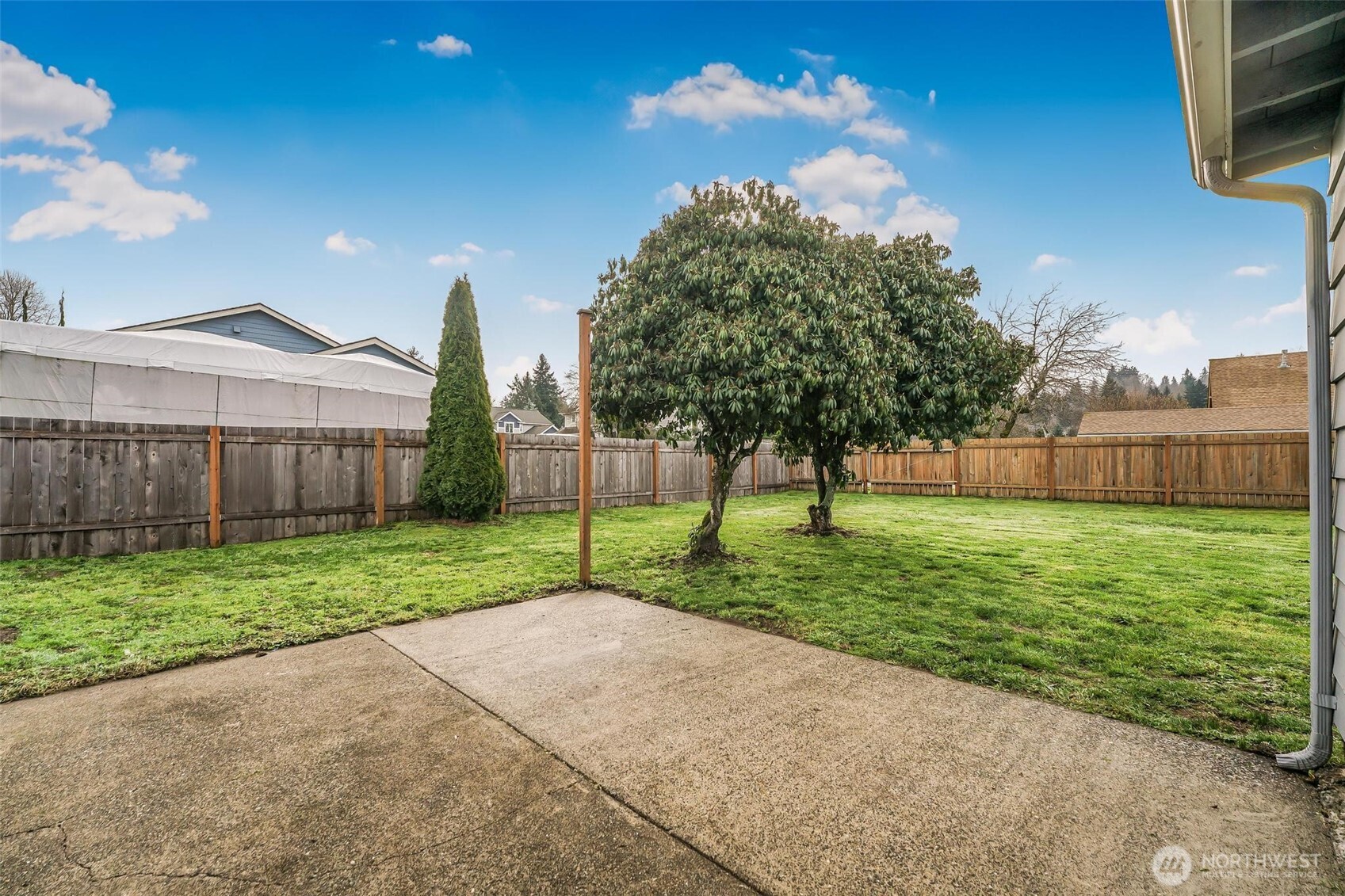 927 21st Street SE Puyallup WA 98372