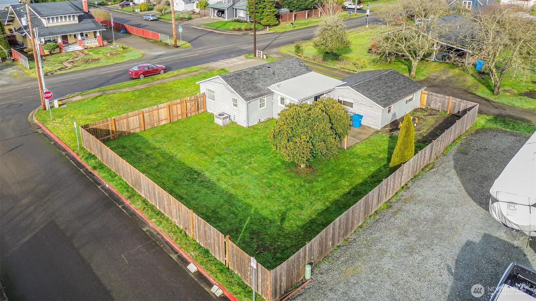 927 21st Street SE Puyallup WA 98372