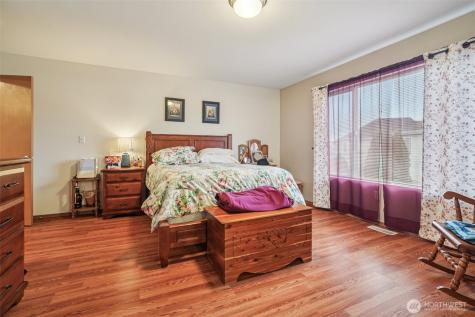 11417 185th Street E Puyallup WA 98374