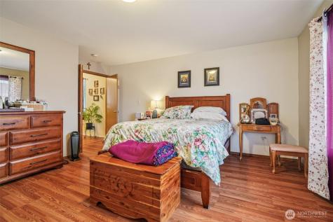 11417 185th Street E Puyallup WA 98374