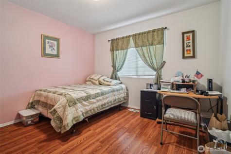 11417 185th Street E Puyallup WA 98374