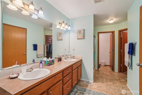 11417 185th Street E Puyallup WA 98374