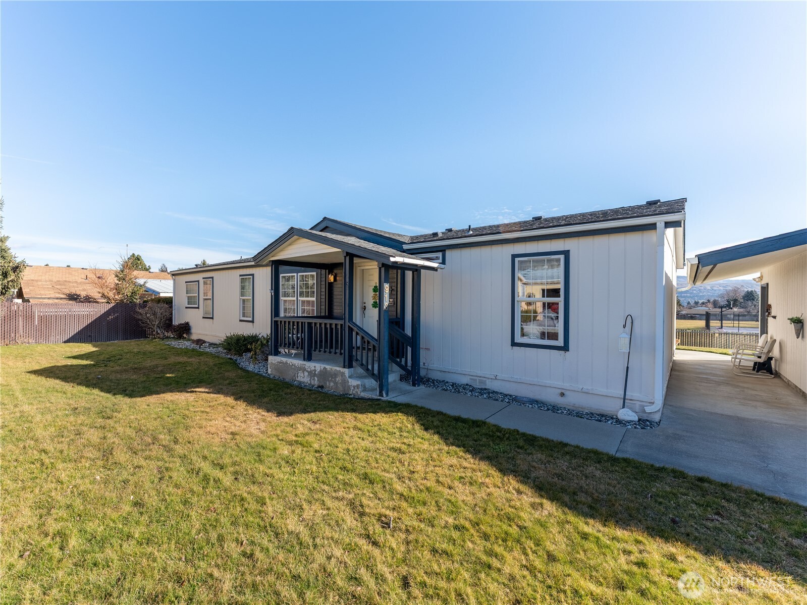 913 Meadow Ridge Wenatchee WA 98801