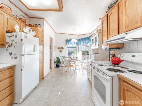 913 Meadow Ridge Wenatchee WA 98801
