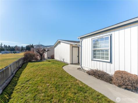 913 Meadow Ridge Wenatchee WA 98801