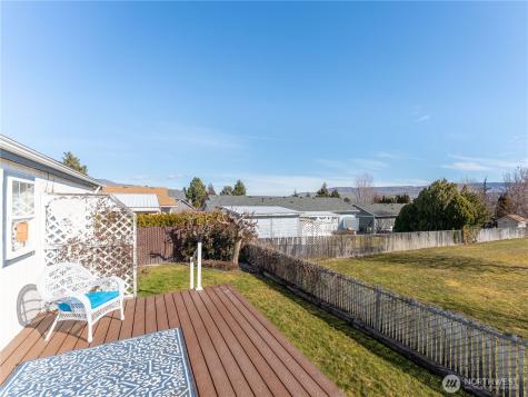 913 Meadow Ridge Wenatchee WA 98801