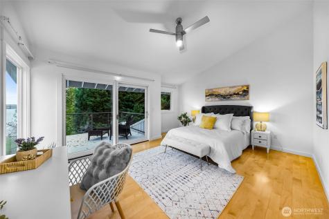 8449 W Mercer Way Mercer Island WA 98040