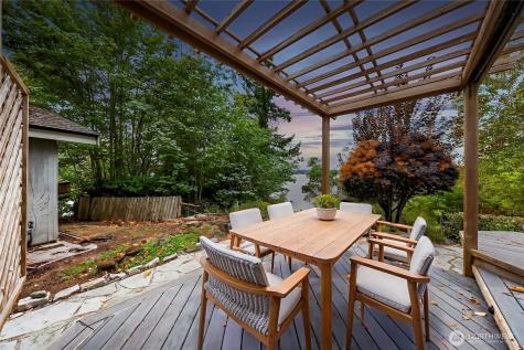 8449 W Mercer Way Mercer Island WA 98040