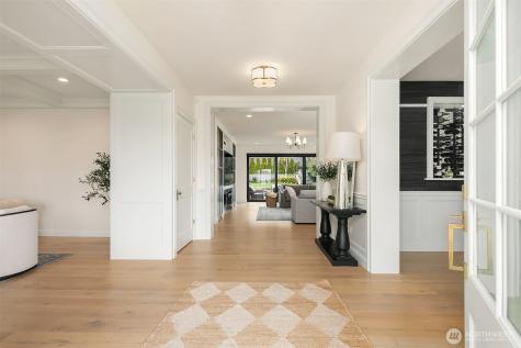 5721 65th Avenue NE Seattle WA 98105