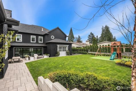 5721 65th Avenue NE Seattle WA 98105