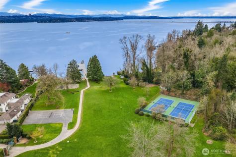 5721 65th Avenue NE Seattle WA 98105