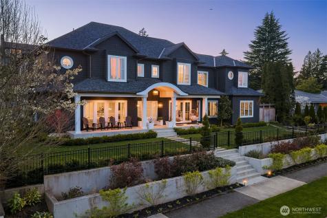 5721 65th Avenue NE Seattle WA 98105