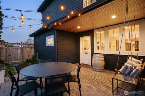 5721 65th Avenue NE Seattle WA 98105