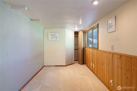 37627 W Lake Walker Drive SE Enumclaw WA 98022