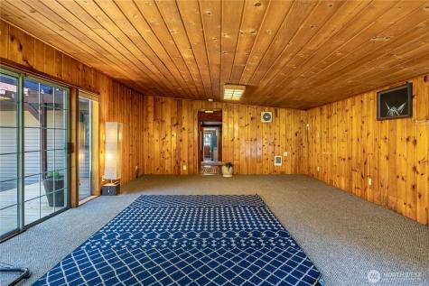37627 W Lake Walker Drive SE Enumclaw WA 98022