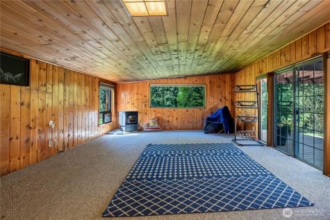 37627 W Lake Walker Drive SE Enumclaw WA 98022