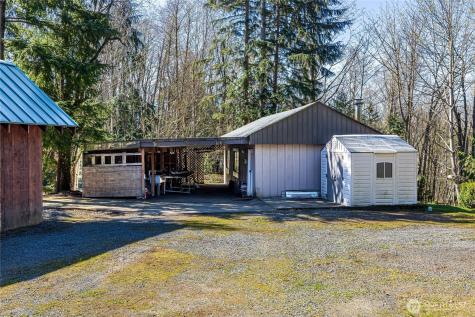 37627 W Lake Walker Drive SE Enumclaw WA 98022