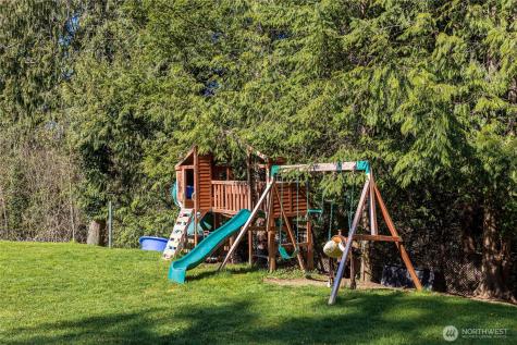 37627 W Lake Walker Drive SE Enumclaw WA 98022