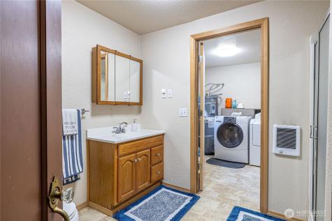 37627 W Lake Walker Drive SE Enumclaw WA 98022