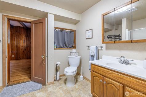 37627 W Lake Walker Drive SE Enumclaw WA 98022