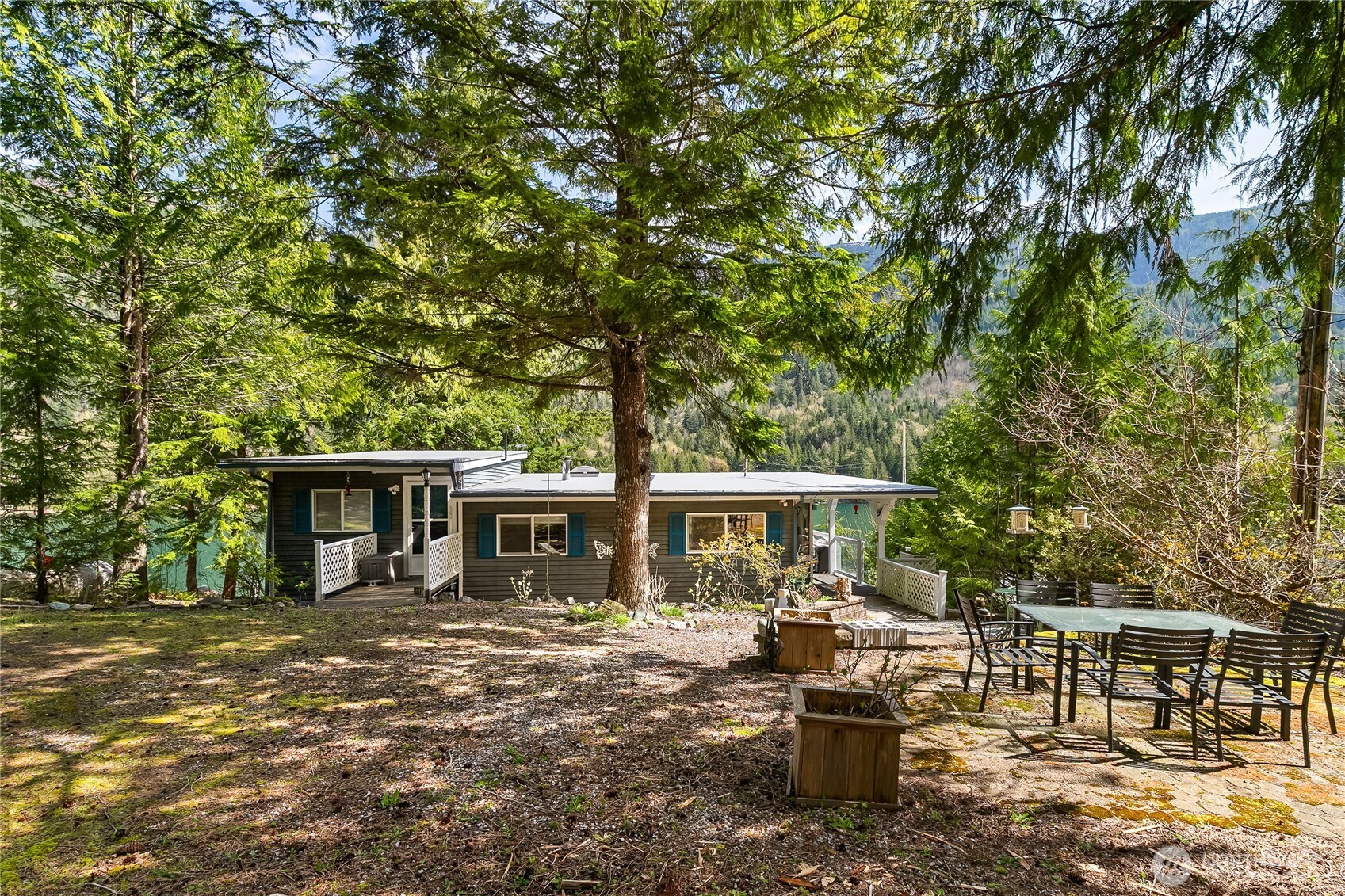 9244 Black Mountain Lane Maple Falls WA 98266