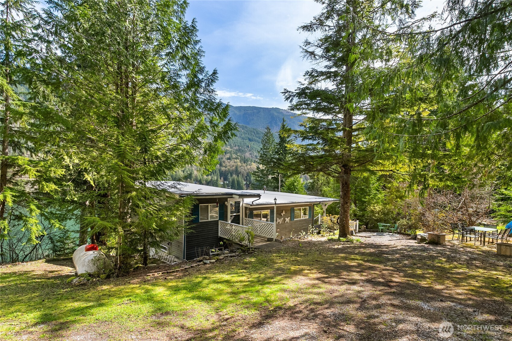 9244 Black Mountain Lane Maple Falls WA 98266
