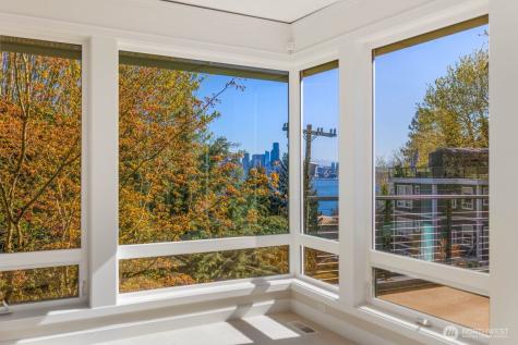 1717 Ferry Avenue SW Seattle WA 98116