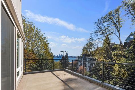 1717 Ferry Avenue SW Seattle WA 98116