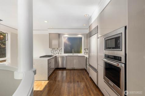 1717 Ferry Avenue SW Seattle WA 98116