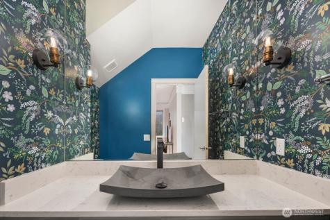 1717 Ferry Avenue SW Seattle WA 98116