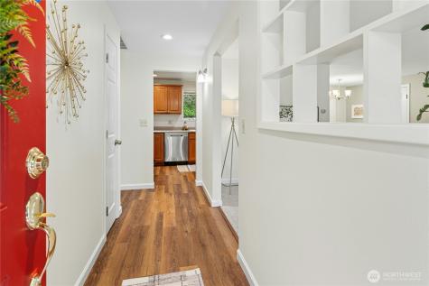 804 Lynnwood Avenue NE Renton WA 98056