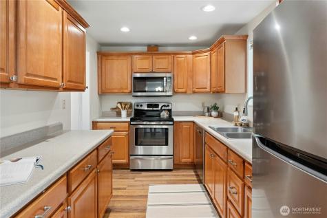 804 Lynnwood Avenue NE Renton WA 98056