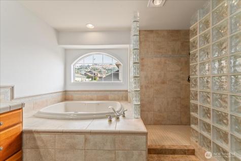 1653 Holly Lane East Wenatchee WA 98802