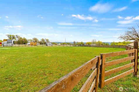 3320 Wilson Creek Road Ellensburg WA 98926