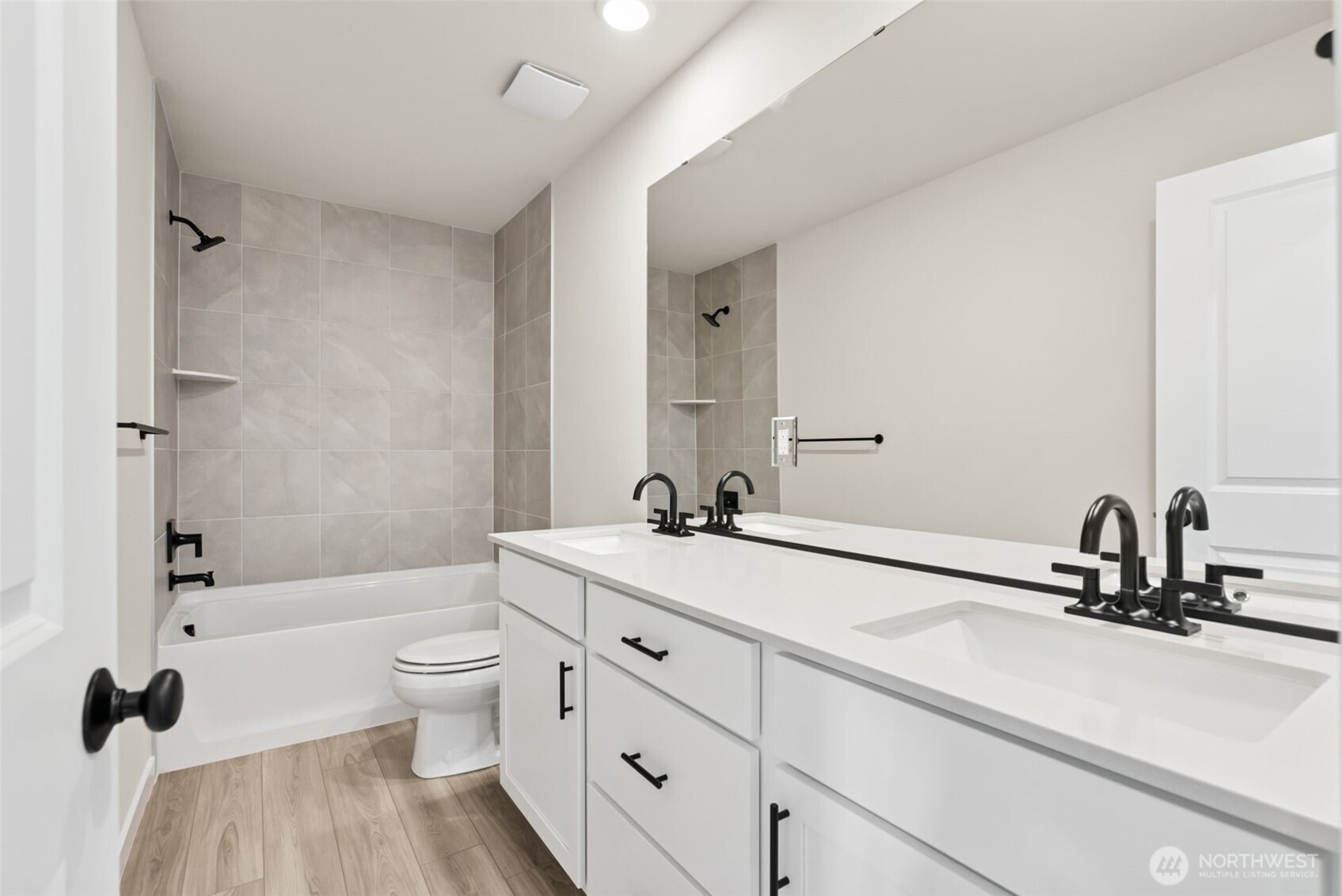 2025 NE Norseman Way Poulsbo WA 98370