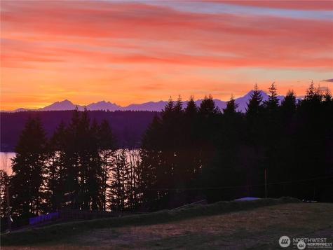 2025 NE Norseman Way Poulsbo WA 98370