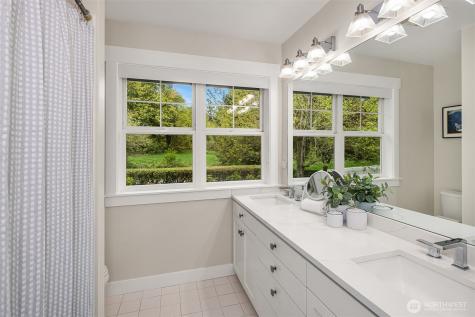 3516 224th Avenue NE Redmond WA 98053