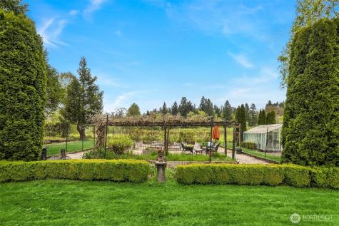 3516 224th Avenue NE Redmond WA 98053