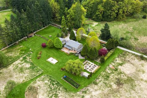 3516 224th Avenue NE Redmond WA 98053