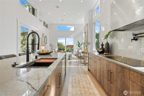 11905 89th Avenue NE Kirkland WA 98034