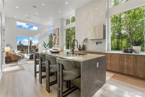 11905 89th Avenue NE Kirkland WA 98034