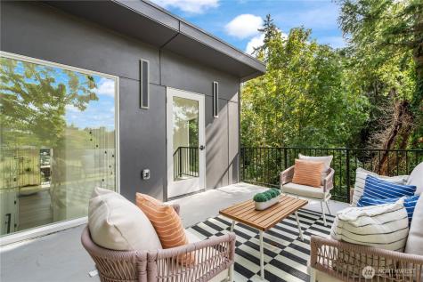 11905 89th Avenue NE Kirkland WA 98034