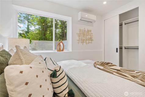 11905 89th Avenue NE Kirkland WA 98034