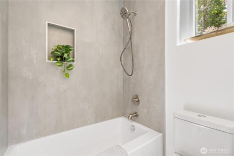 11905 89th Avenue NE Kirkland WA 98034