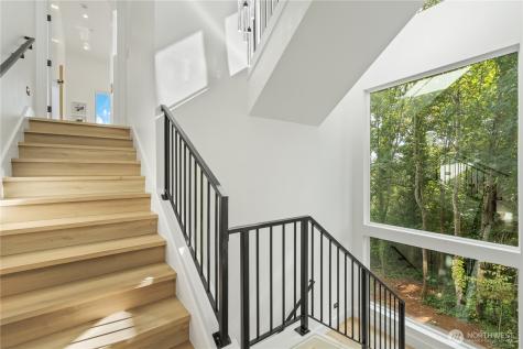 11905 89th Avenue NE Kirkland WA 98034