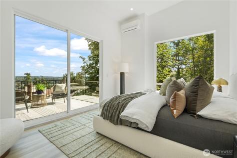 11905 89th Avenue NE Kirkland WA 98034