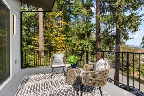 11905 89th Avenue NE Kirkland WA 98034