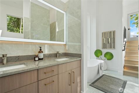 11905 89th Avenue NE Kirkland WA 98034