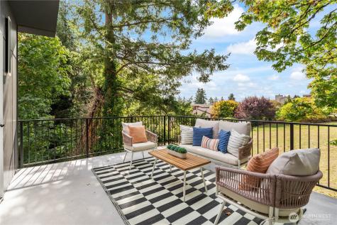 11905 89th Avenue NE Kirkland WA 98034