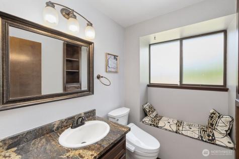 6423 76th Street Court W Lakewood WA 98499